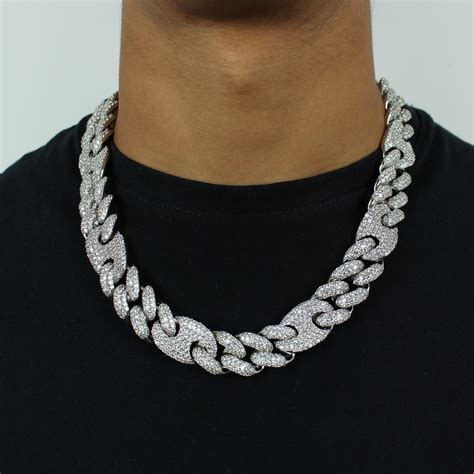 Iced Out Gucci Link Chain .